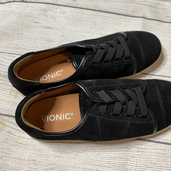 Vionic Brinley Sneakers Suede Leather Lace Up 9.5M | Suede leather, Leather and lace, Sneakers